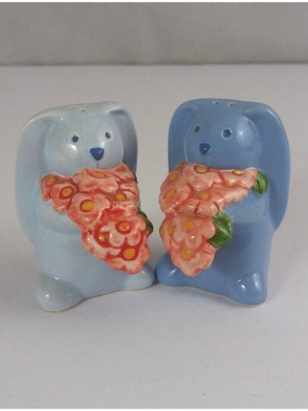 Vintage Blue Bunny Rabbits Holding Pink Flowers 2.5" Salt & Pepper Shakers